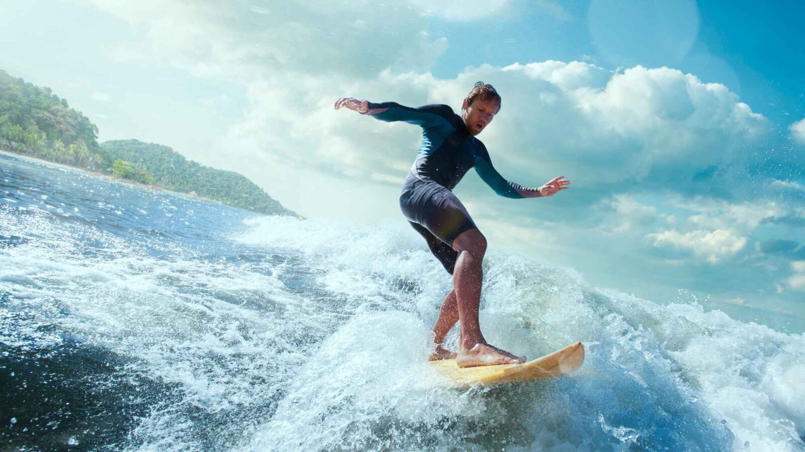 Surfing in Sri Lanka